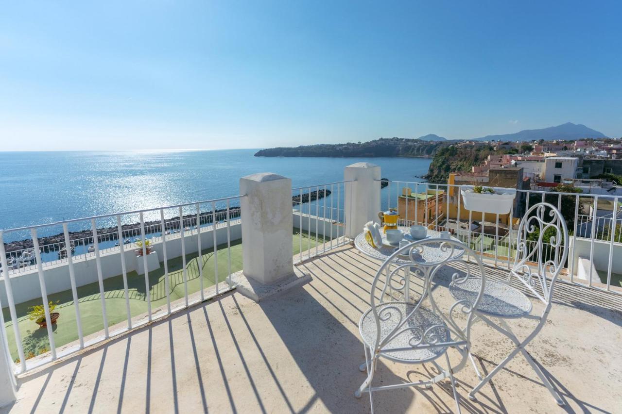 Torretta Corricella- Torretta Apartment Procida Luaran gambar