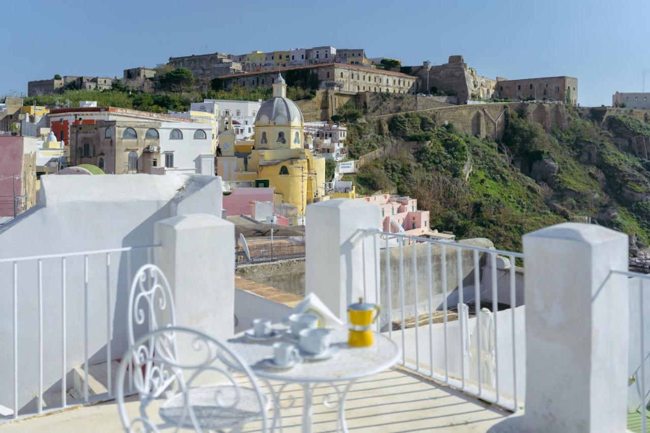 Torretta Corricella- Torretta Apartment Procida Luaran gambar
