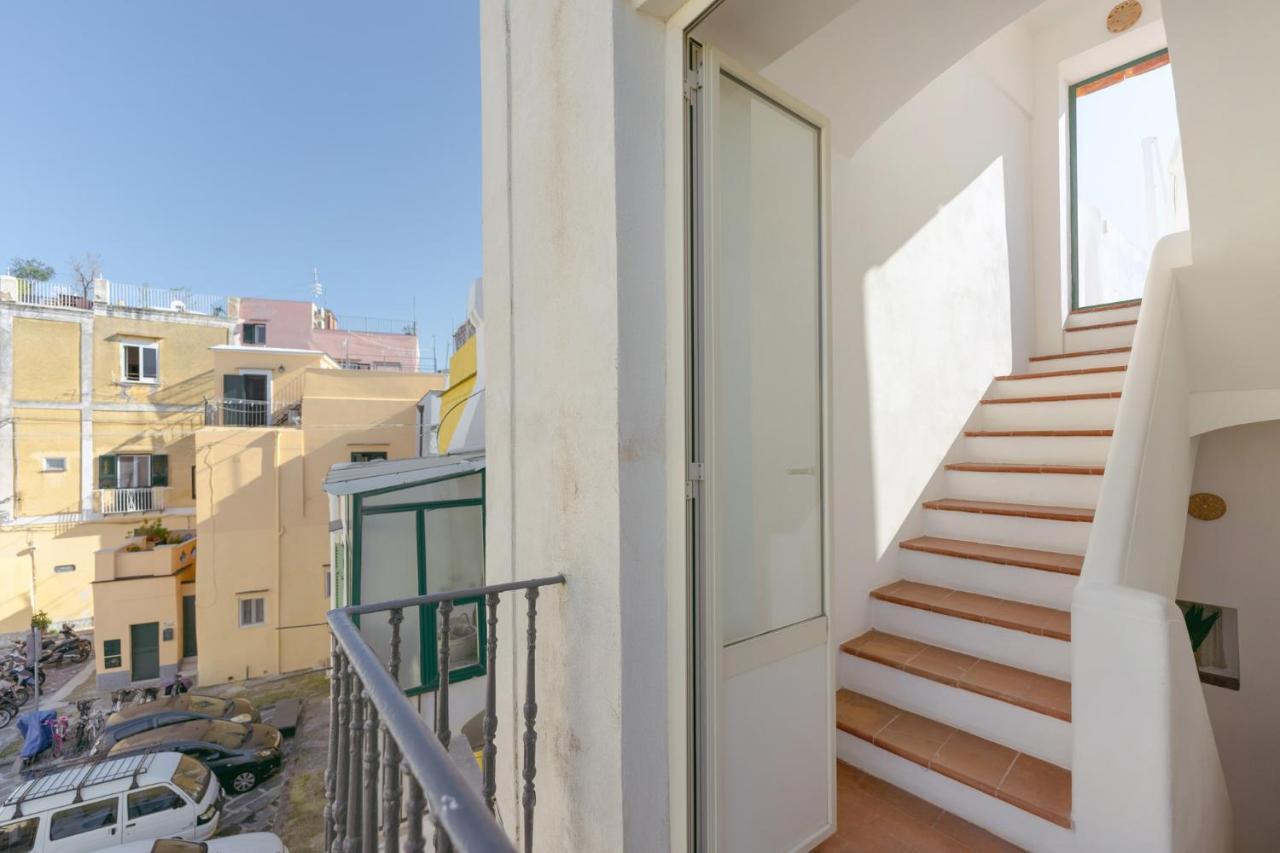 Torretta Corricella- Torretta Apartment Procida Luaran gambar