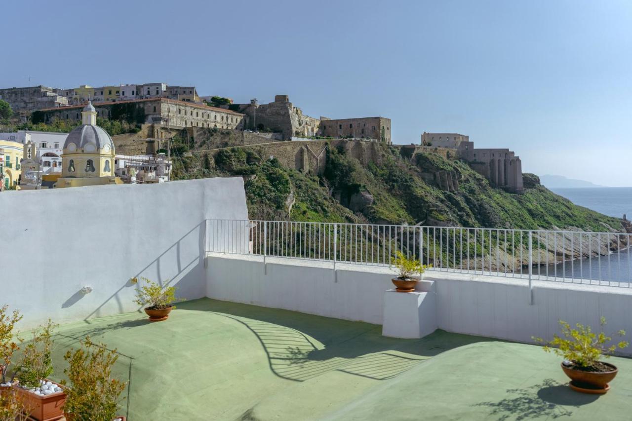 Torretta Corricella- Torretta Apartment Procida Luaran gambar