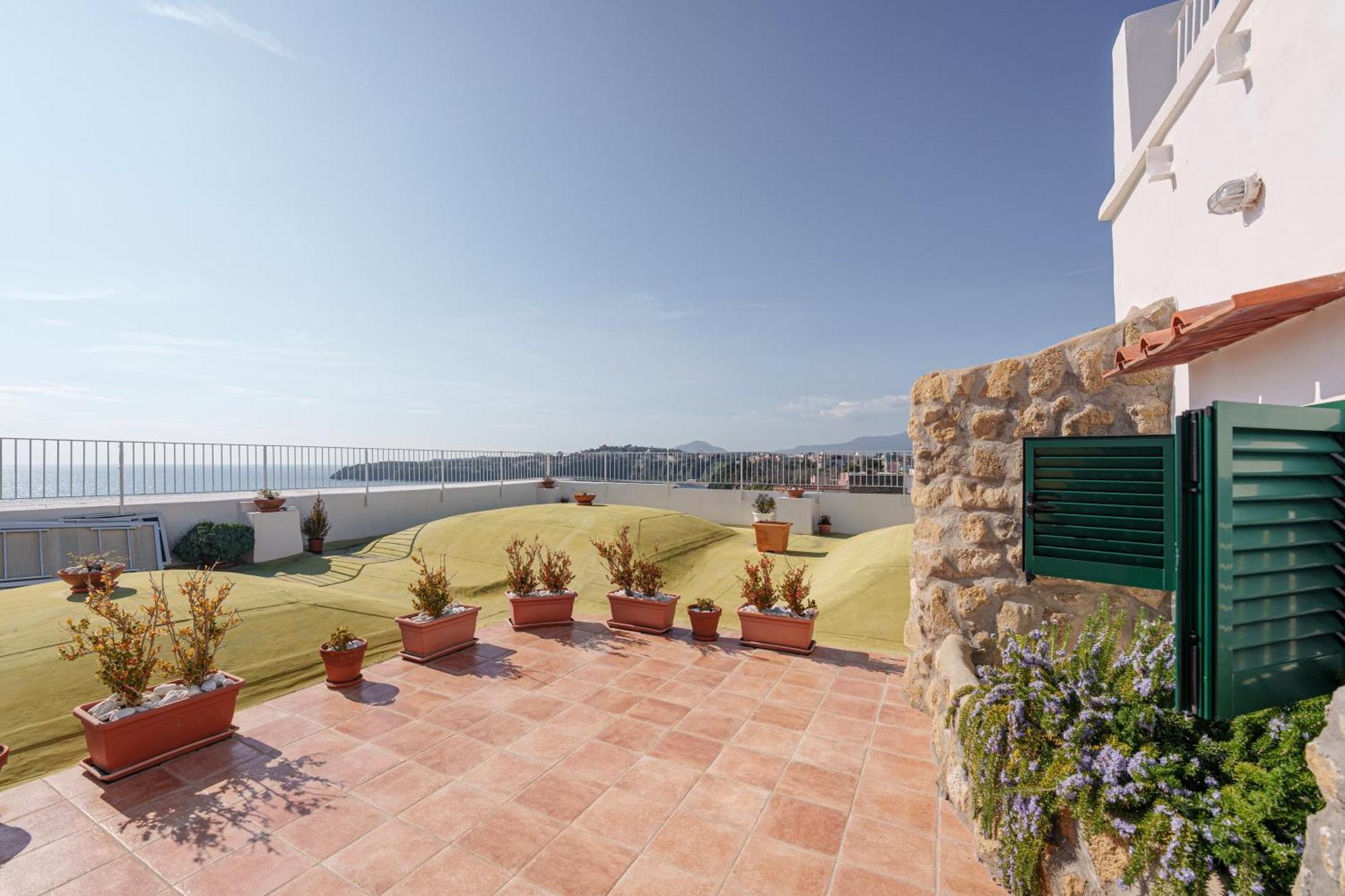 Torretta Corricella- Torretta Apartment Procida Luaran gambar